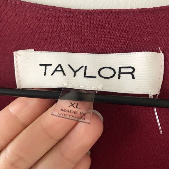 NWT Taylor Sleeveless Wrap Dress in Red Multi Watercolor Print - Size XL - Picture 9 of 12